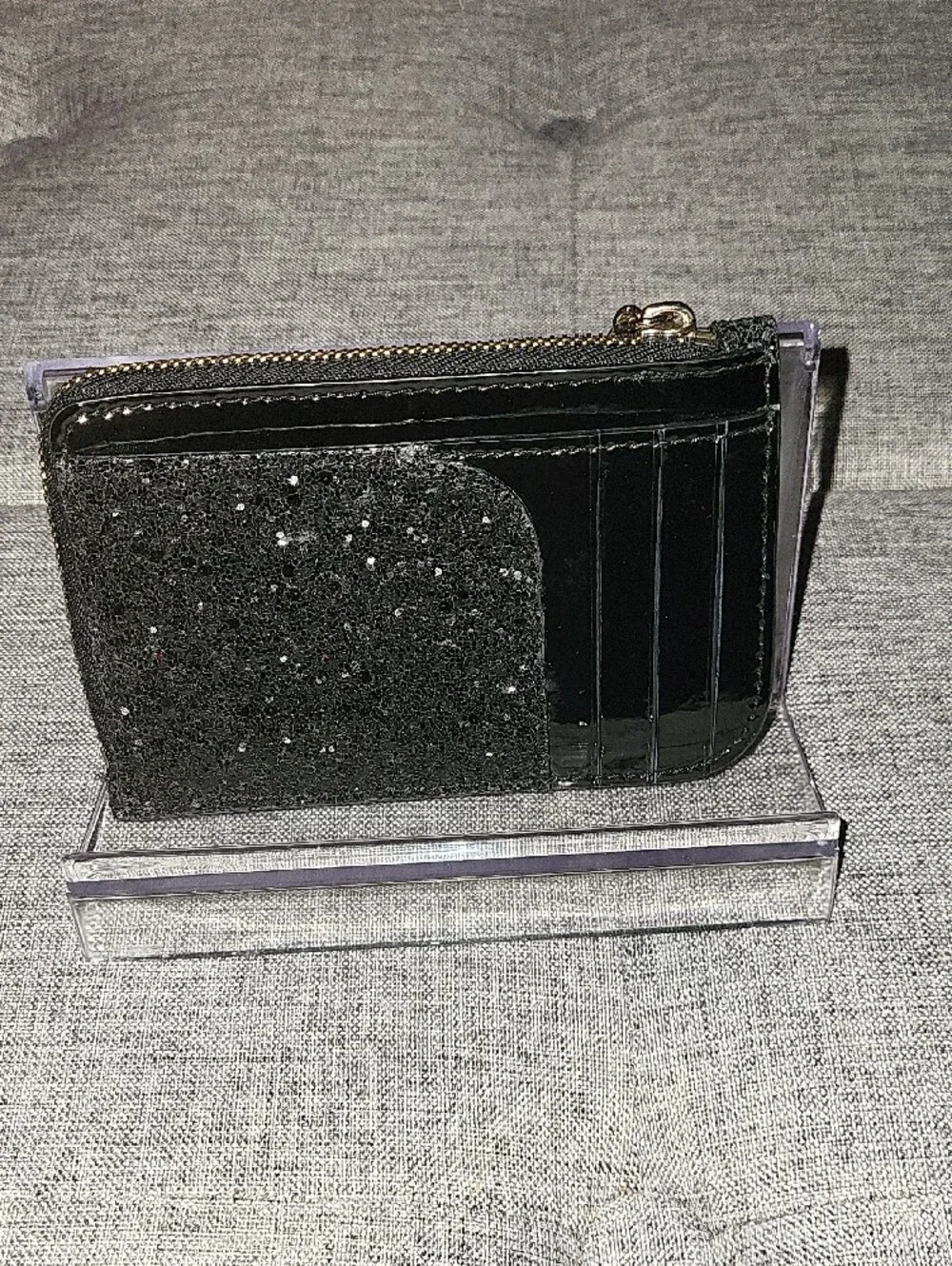 kate spade Black Glitter Zip Card Holder with Gold Clover Charm